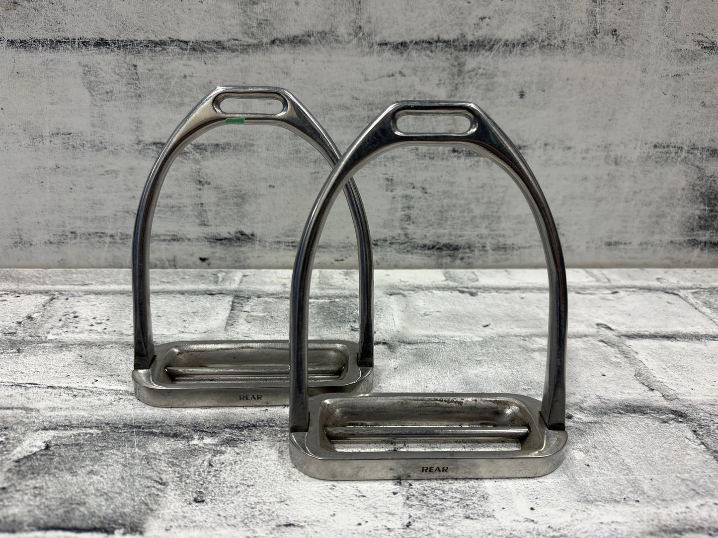 4.5" Korsteel One Way Swivel Stirrups