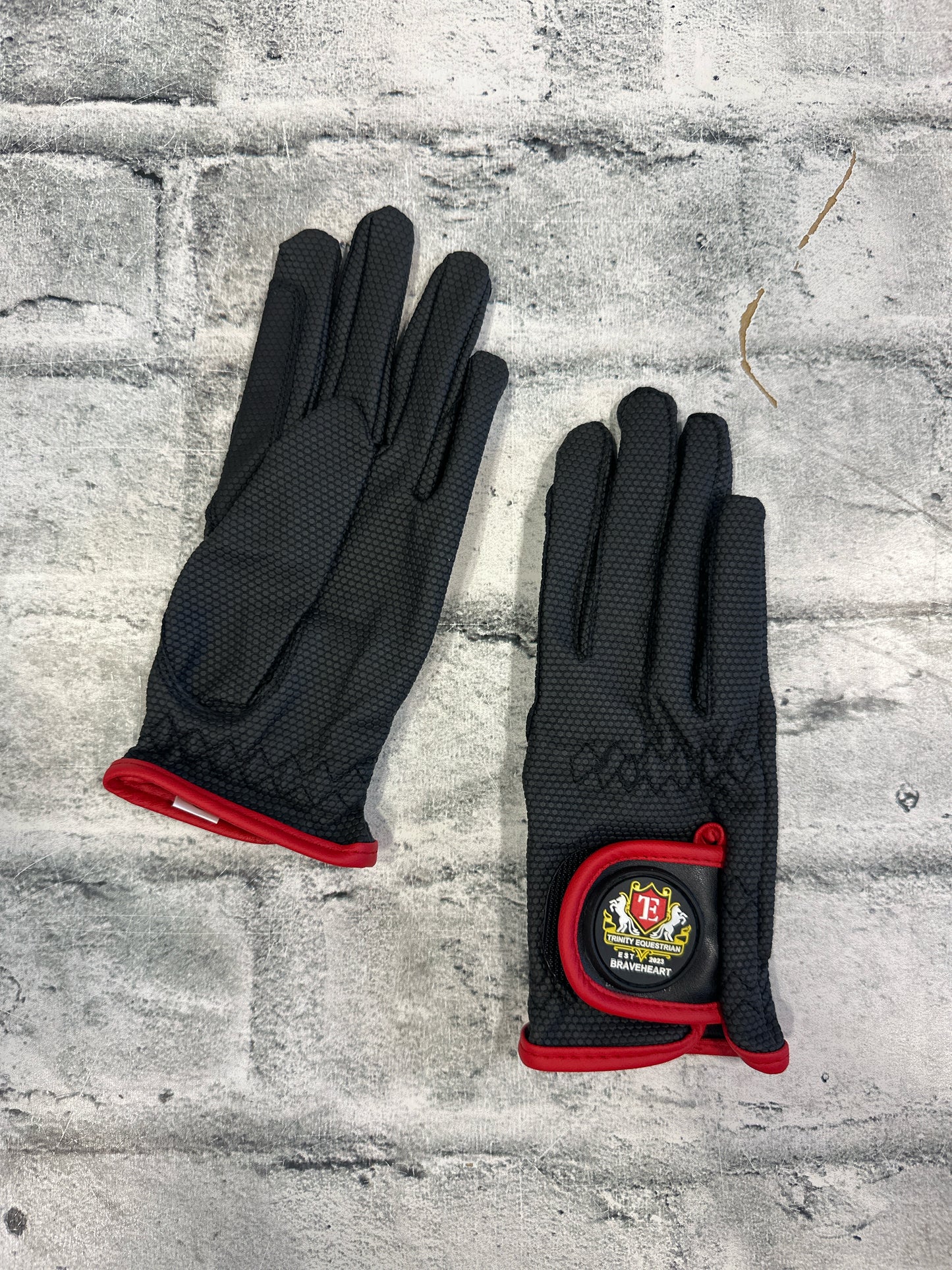 Trinity Equestrian Gloves M NEW
