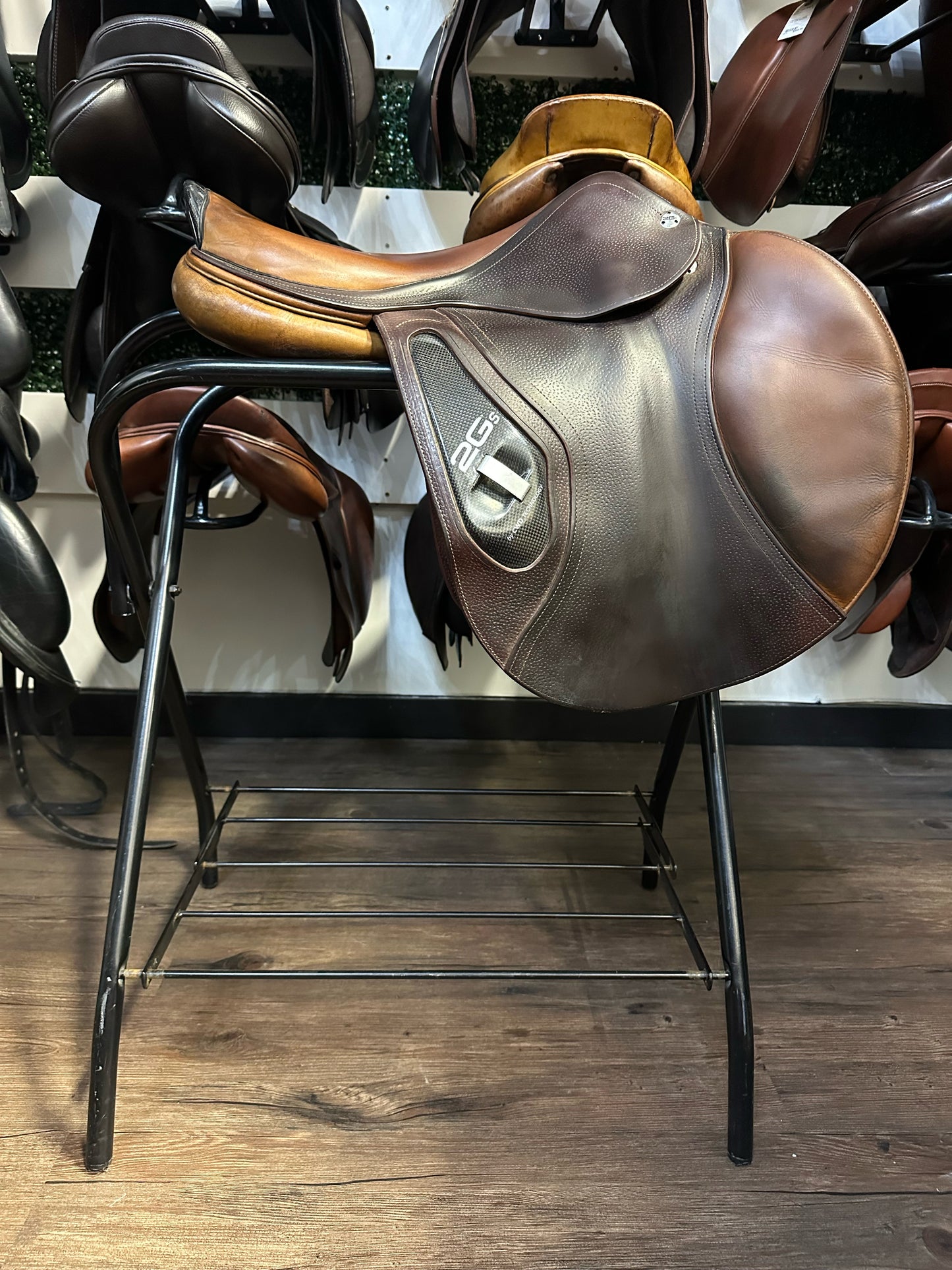 17.5" 2013 CWD 2GS Saddle SE25 4C