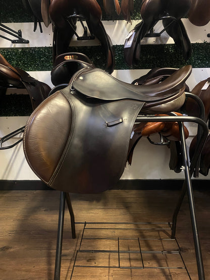 17" Lovatt & Ricketts CC Sadlle (5" Gullet)