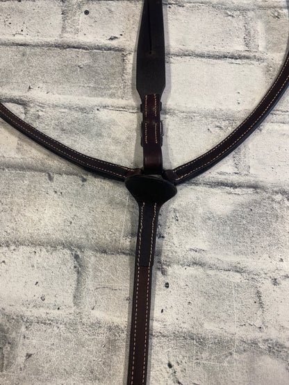 Equinavia Raised Brestplate w/Running Brown F