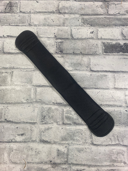 22" Wintec Neoprene Dressage Girth Black