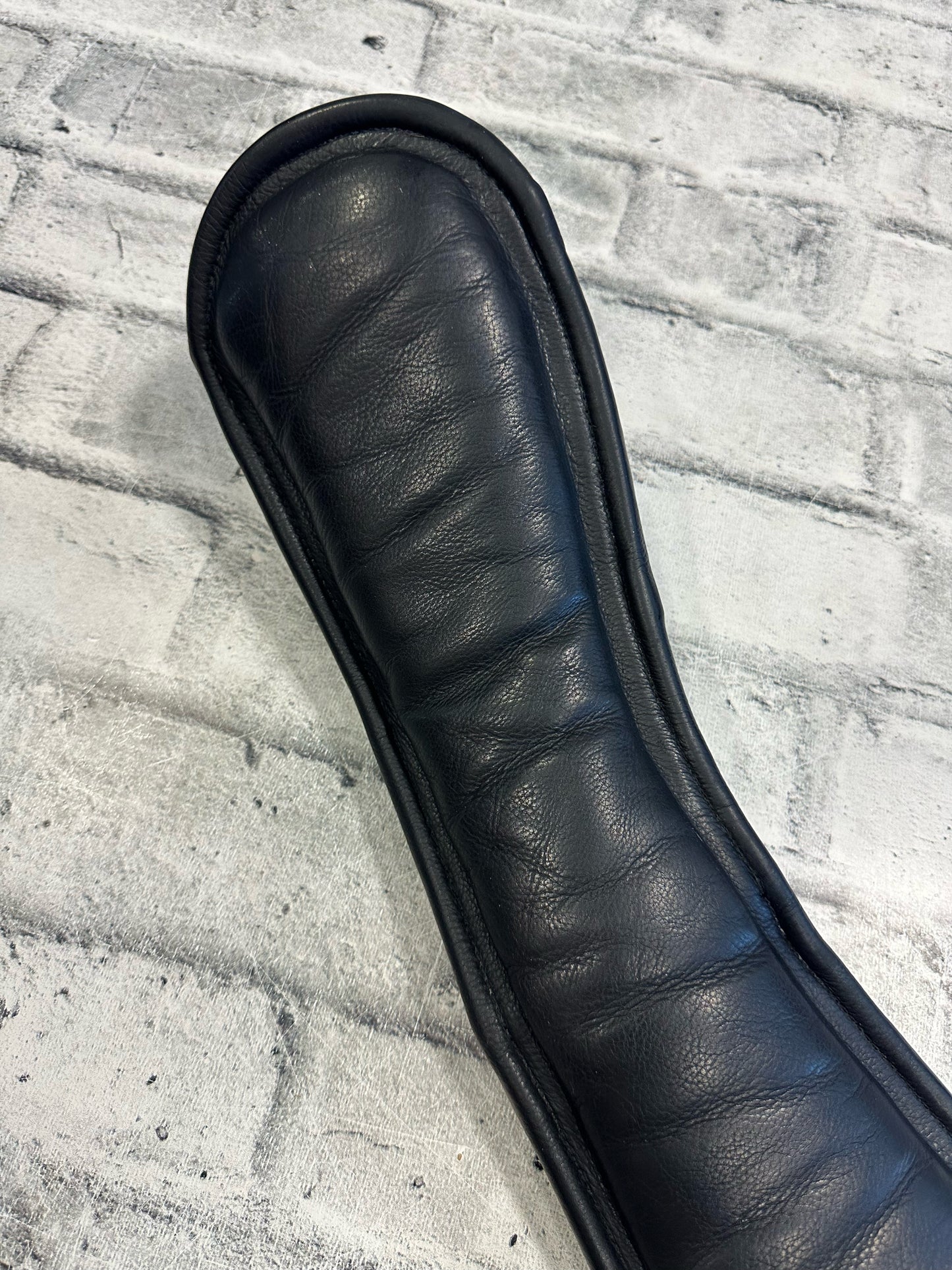 26" HDR Leather Dressage Girth