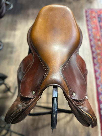 17" 2002 Devoucoux Biarritz CC Saddle - 4.5" Gullet