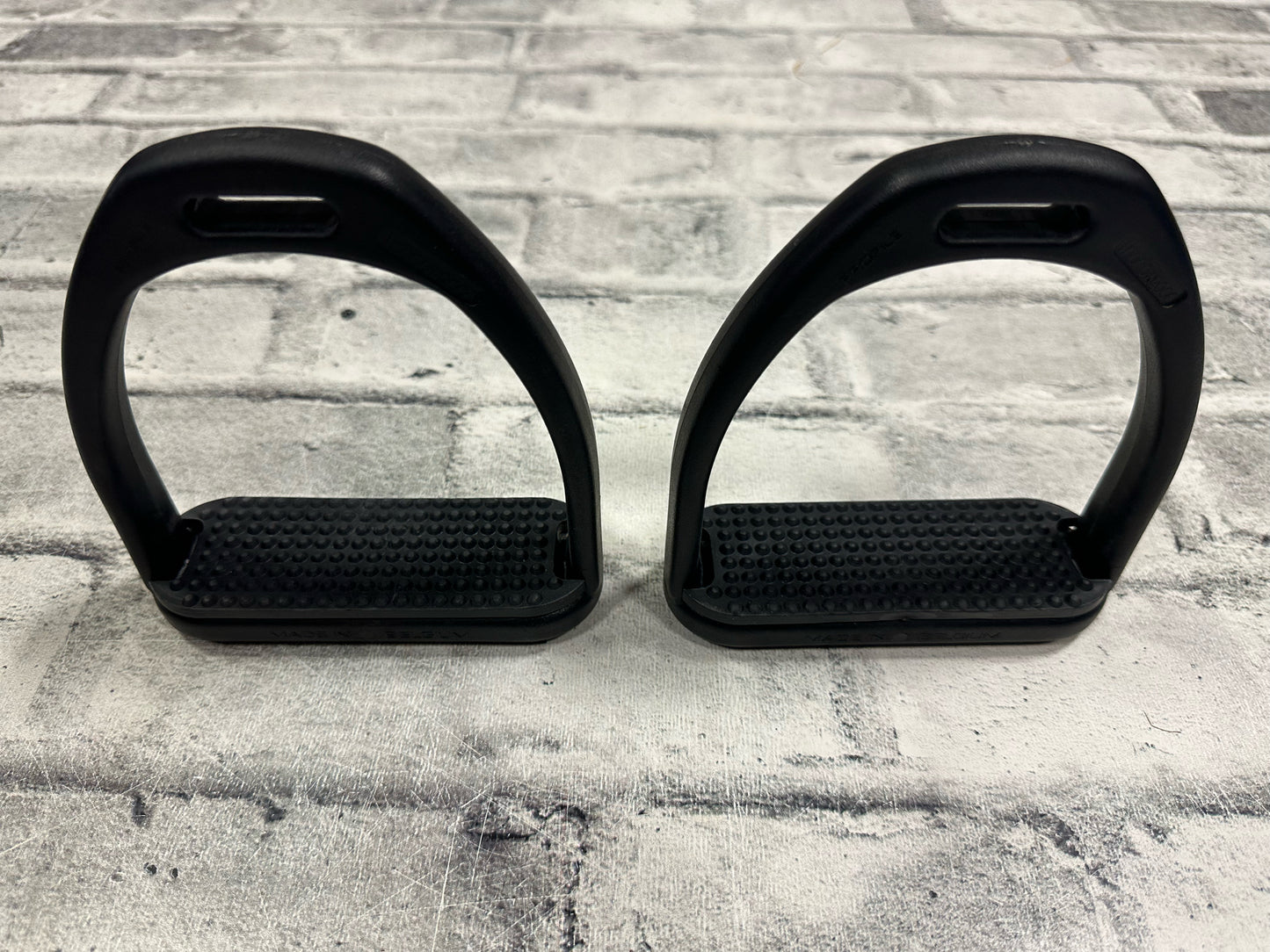 4.75" Throwgood Plastic Stirrup Irons