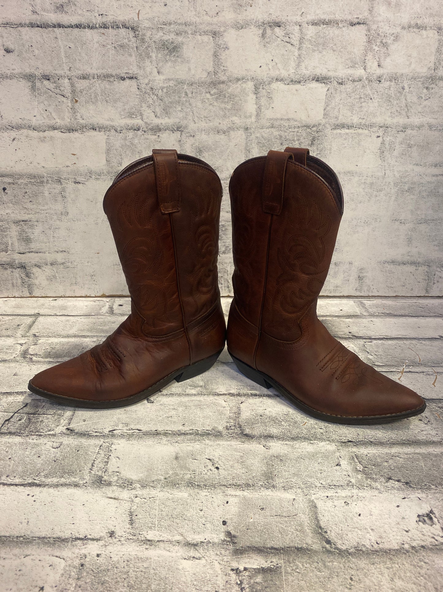 Ranchero Pointed Toe Cowboy Boots 6B