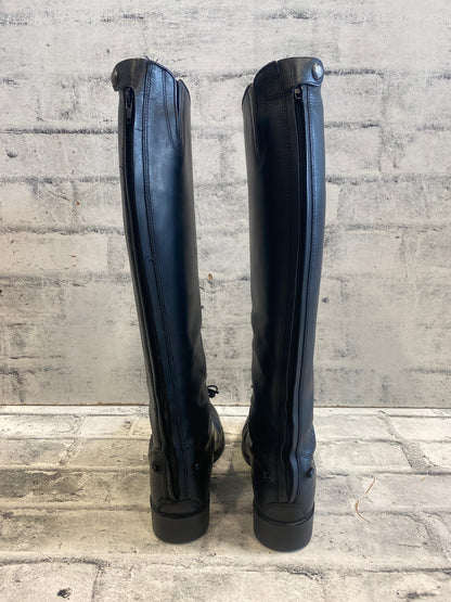 Ariat Feild Boots Black 7 H 18" C 13"