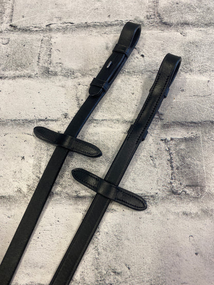 Rubber Reins w Stops Black
