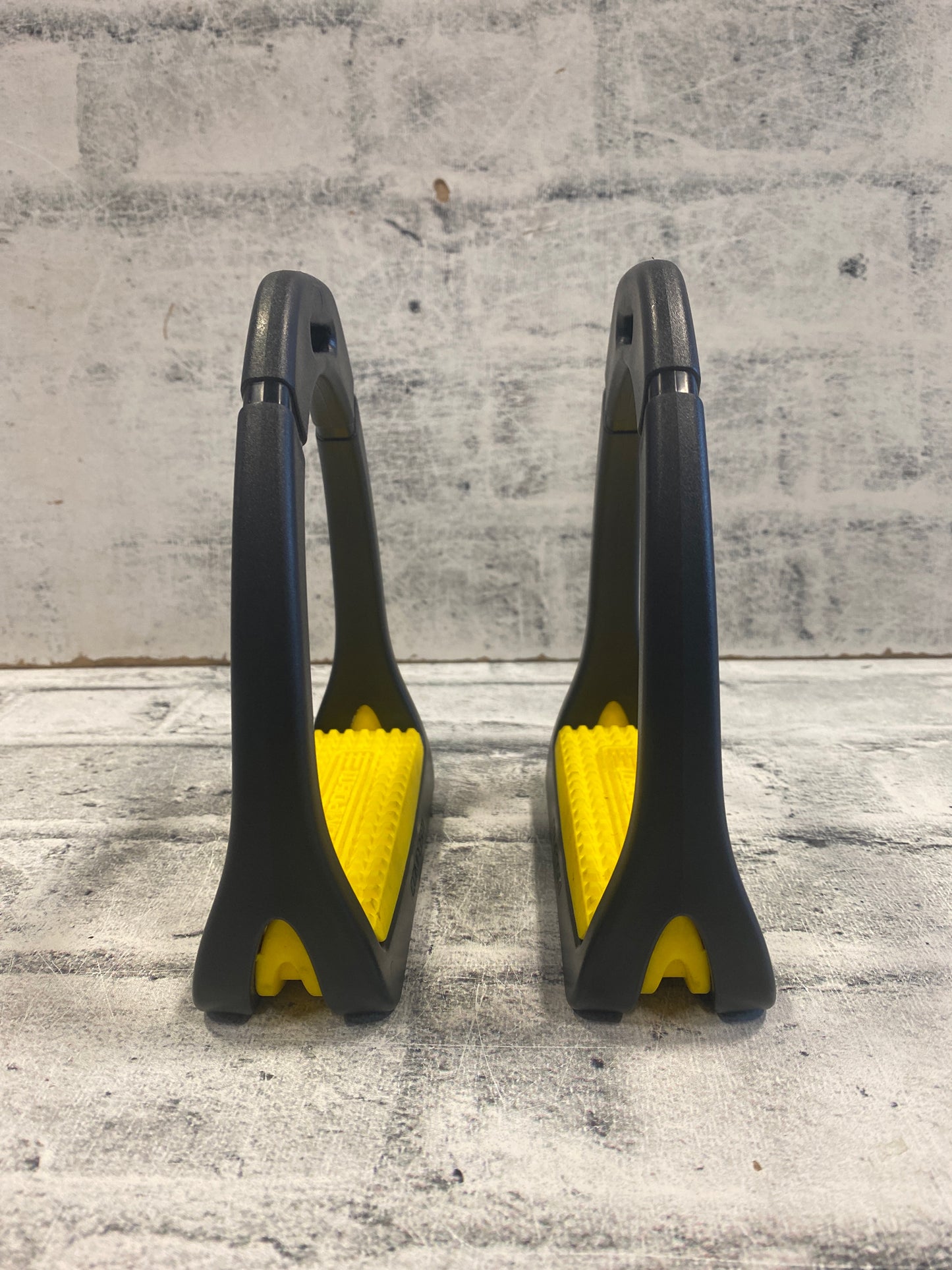 5" Compositi Stirrups