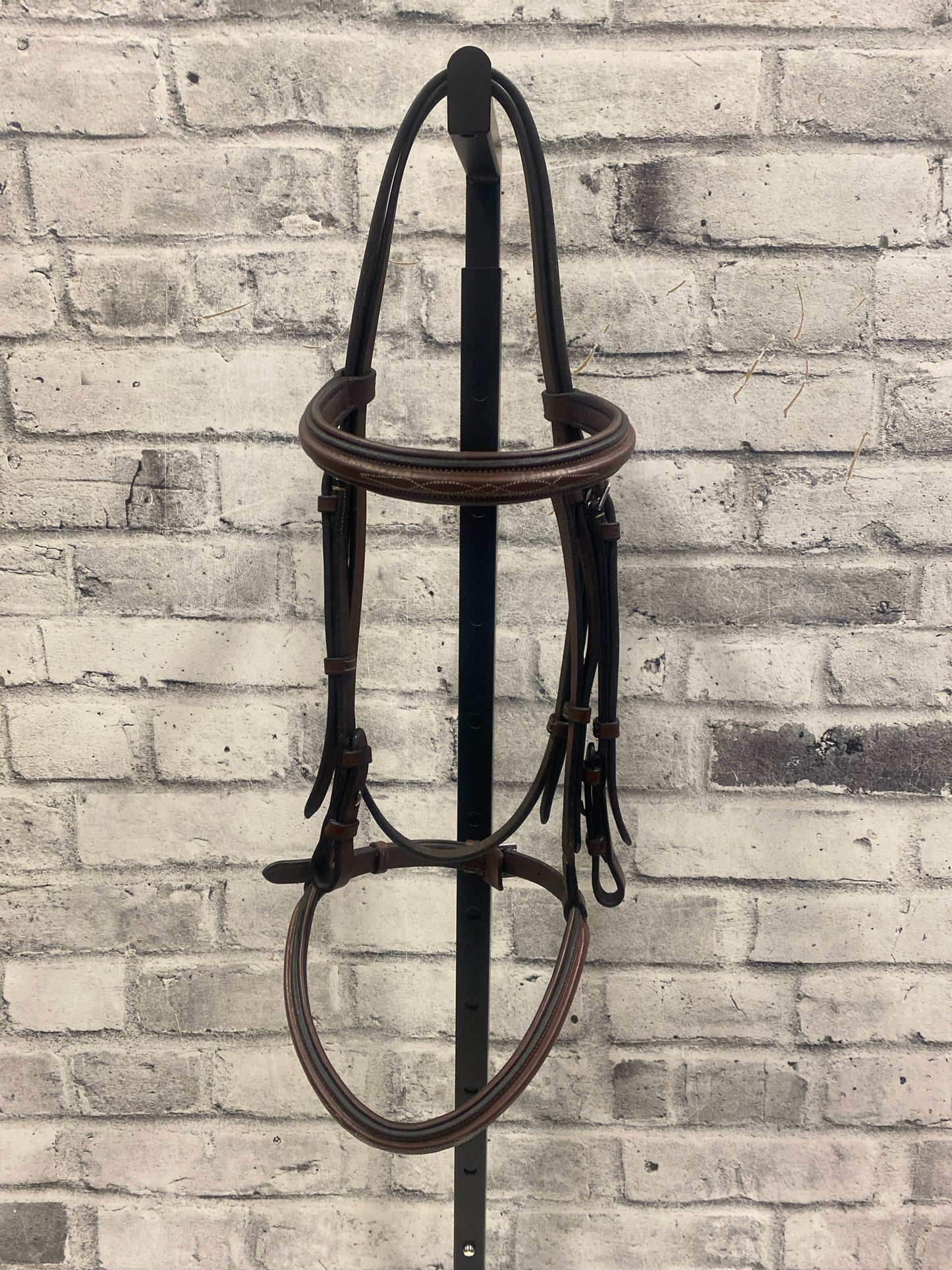 Fancy Stitch Raised Bridle Brown F + Reins