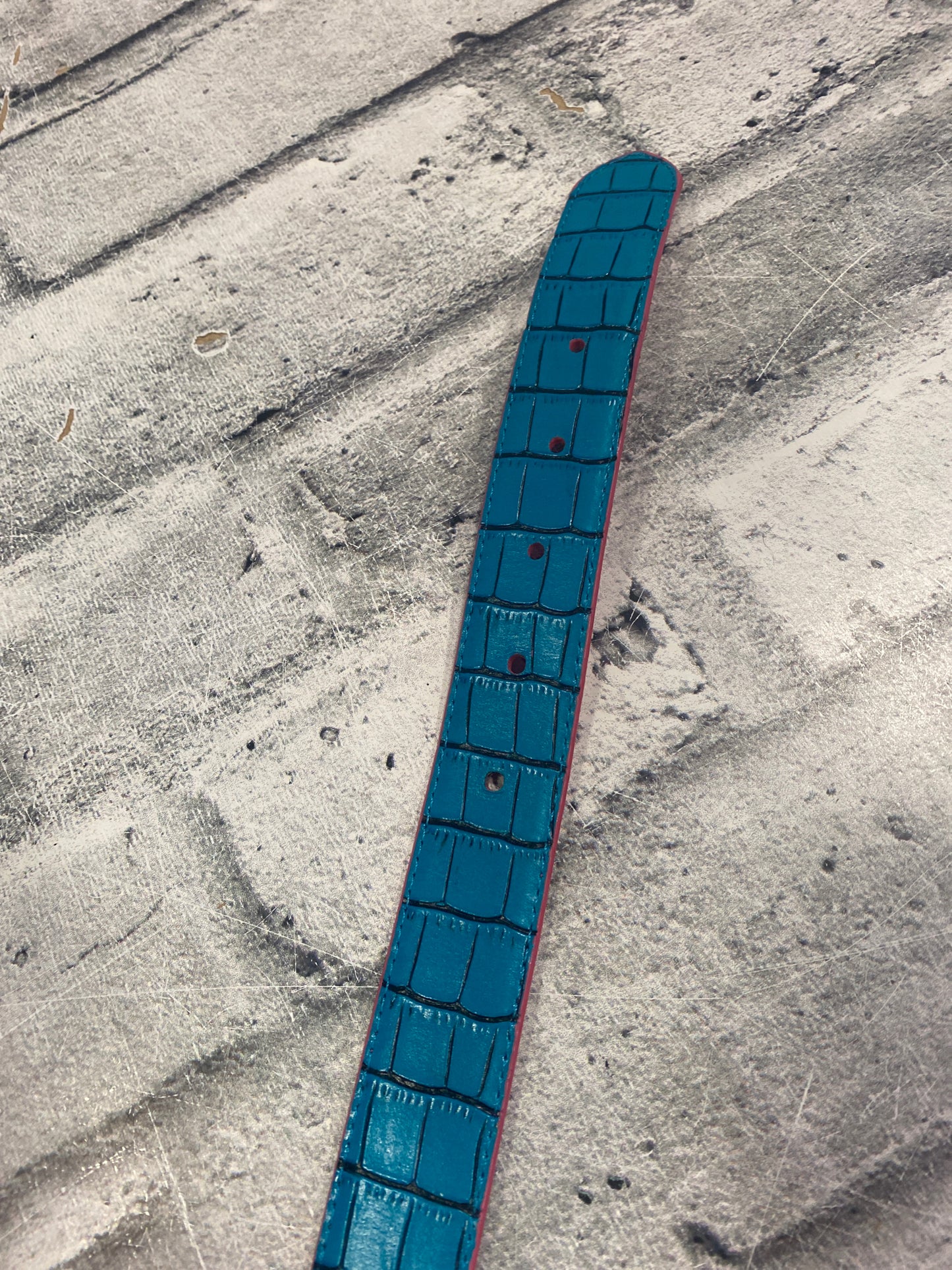 Noble Outfitters Reversible Belt 34