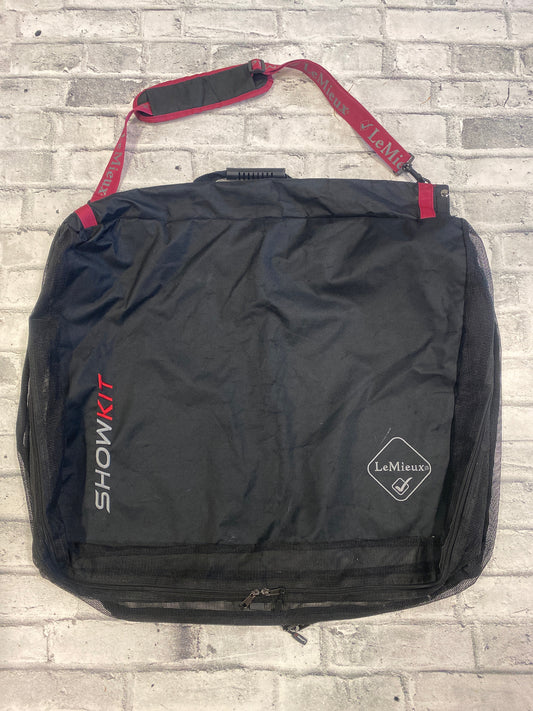 LeMieux Show Kit