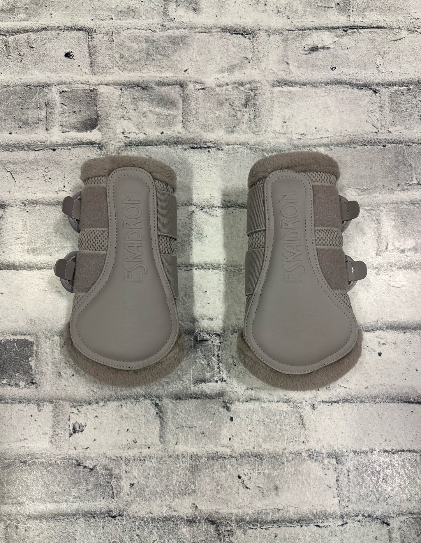 Eskadron Brushing Boots Grey M