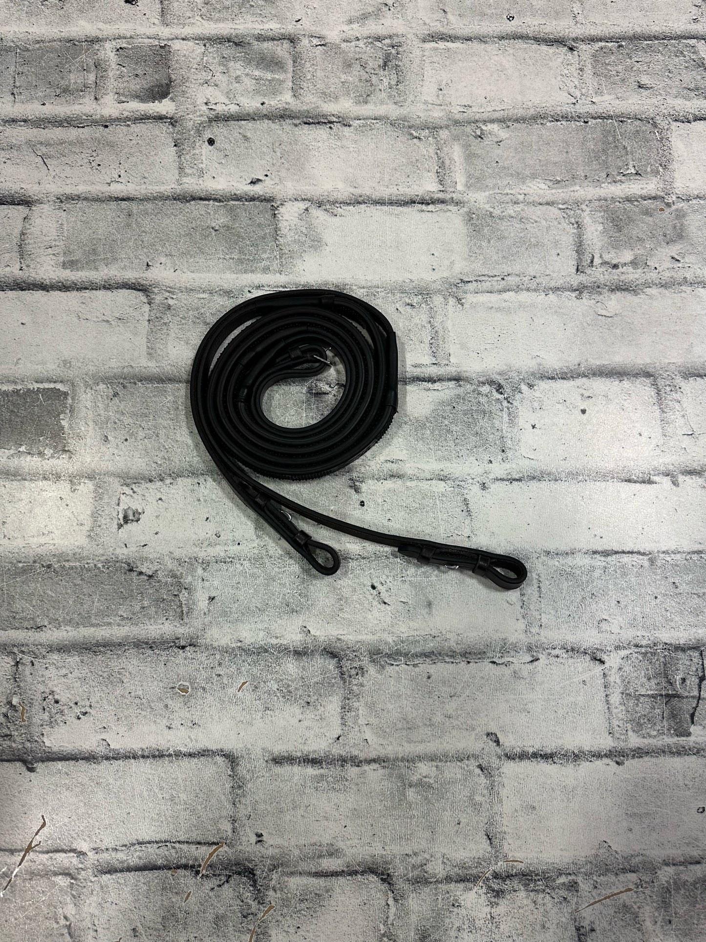Kris Rubber Reins Brown