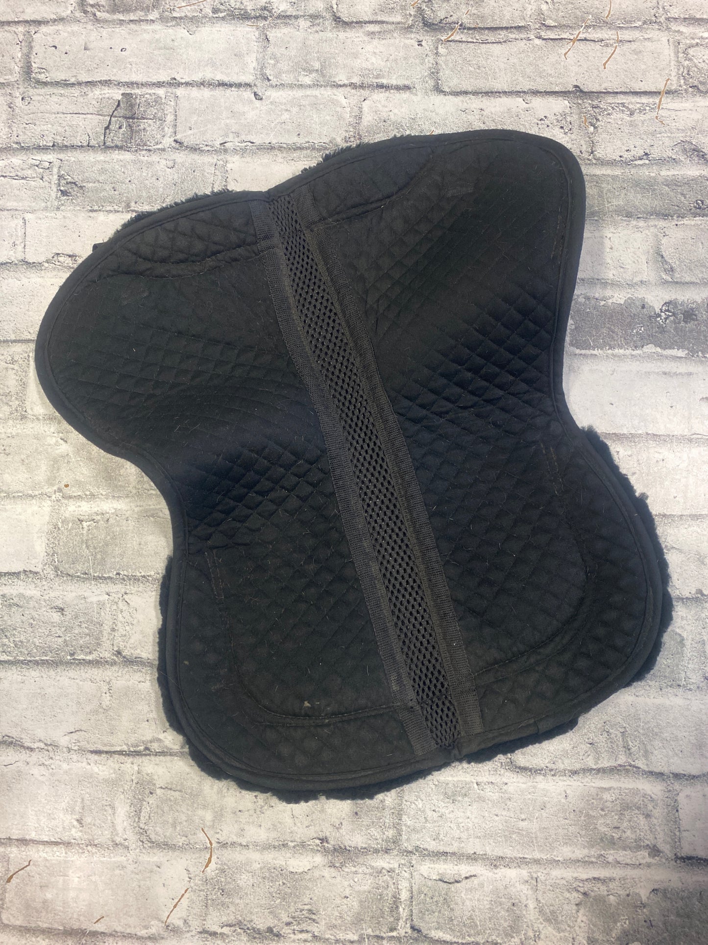 ThinLine Trifecta Half Pad w Sheepskin Rolls Black L