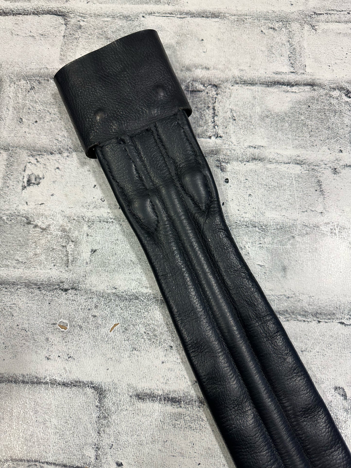 26" Leather Dressage Girth Black