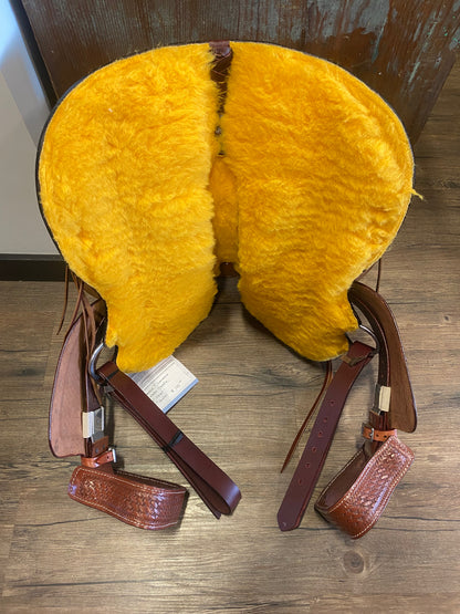 13" Double T Laramie Wade Saddle - 7" Gullet