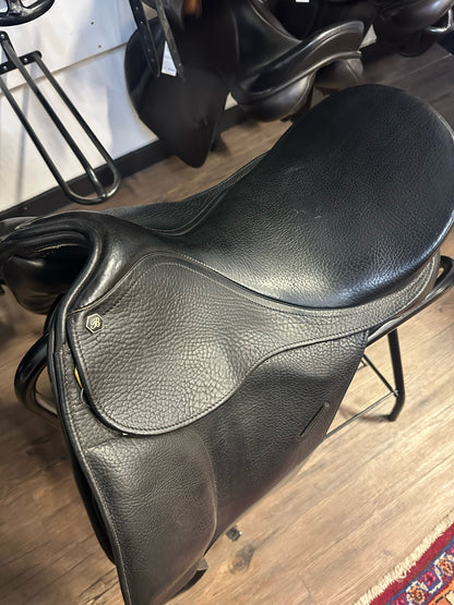 17" Bates Isabell Werth Dressage Saddle