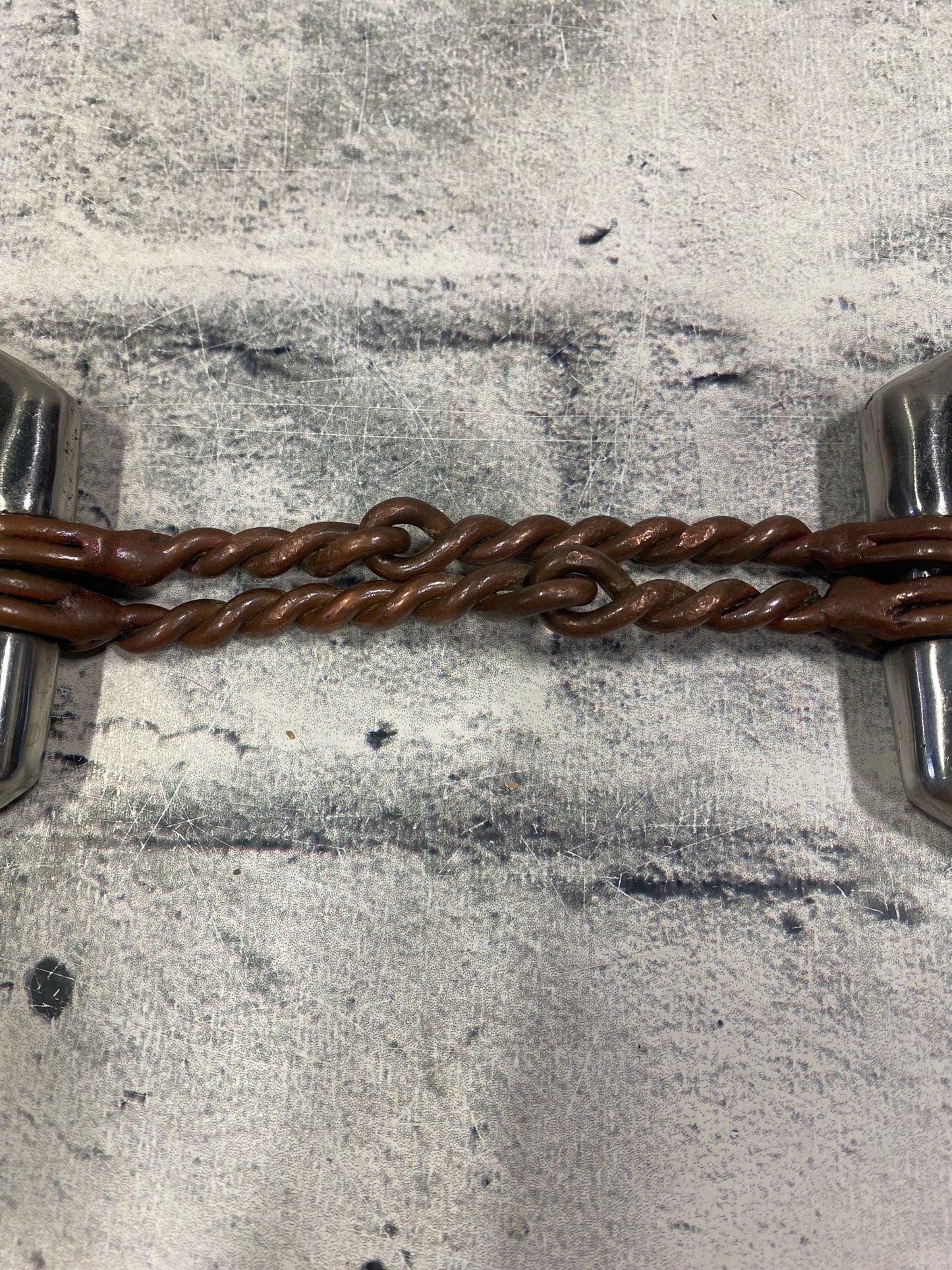 4.5" Double Twisted Copper Wire Eggbutt