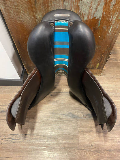 18" 2022 Voltaire Stuttgart CC Saddle (M - 4.5" Gullet)