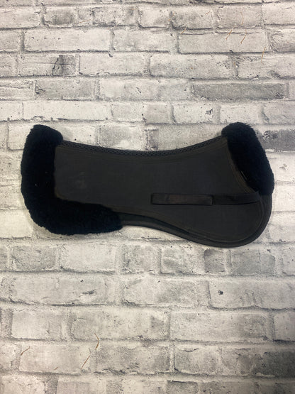 ThinLine Trifecta Half Pad w Sheepskin Rolls Black L