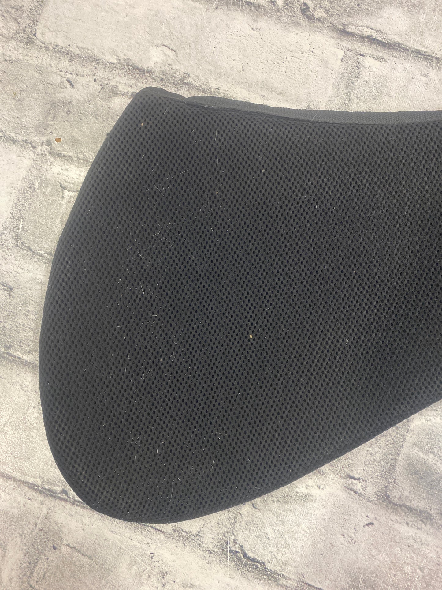 Sedelogic Rear Riser Half Pad Black
