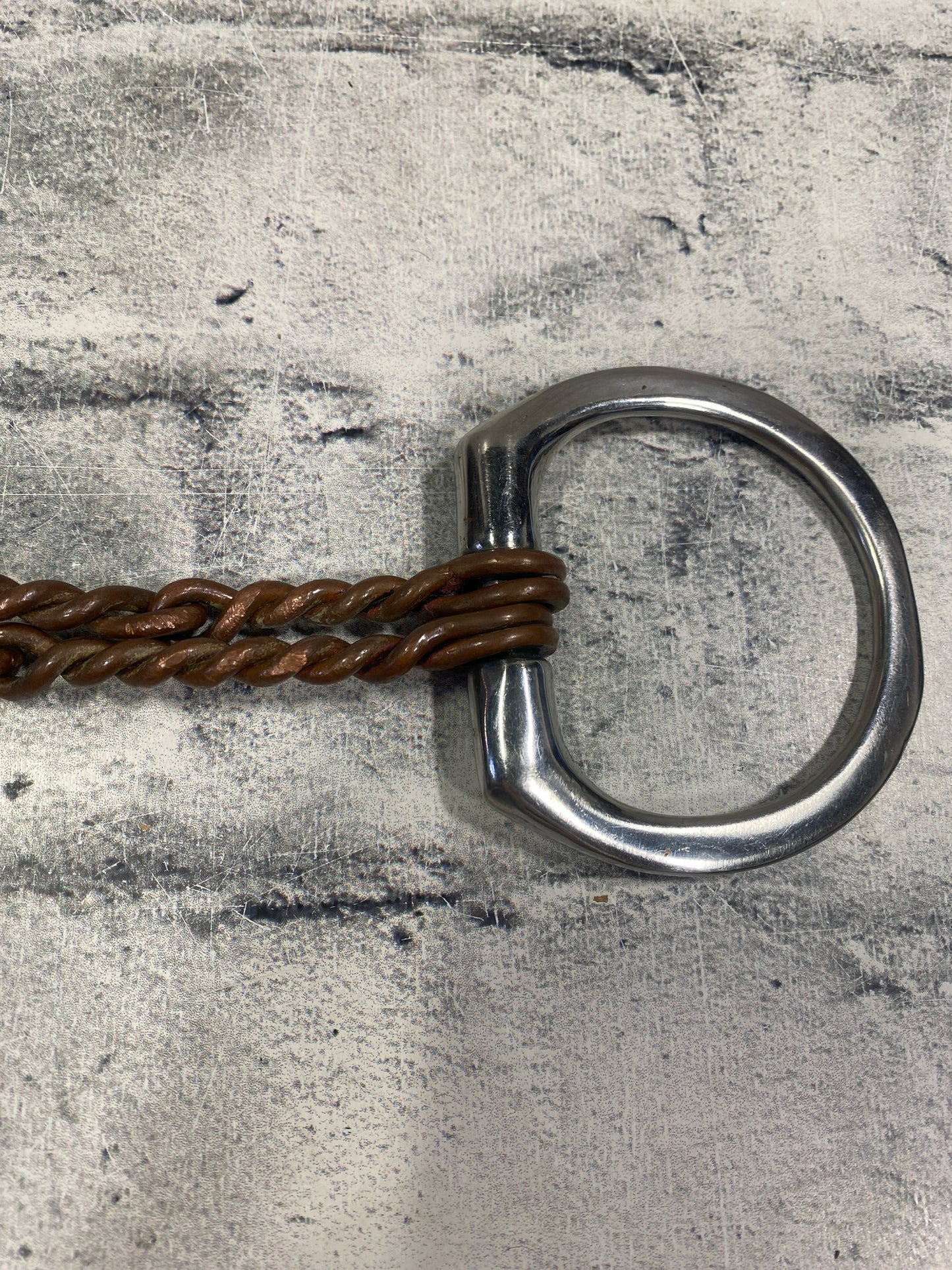 4.5" Double Twisted Copper Wire Eggbutt