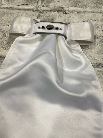 All Tied Up Stock Tie White w/ Grey Accents