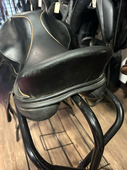 16.5" DK Freedom Dressage Saddle