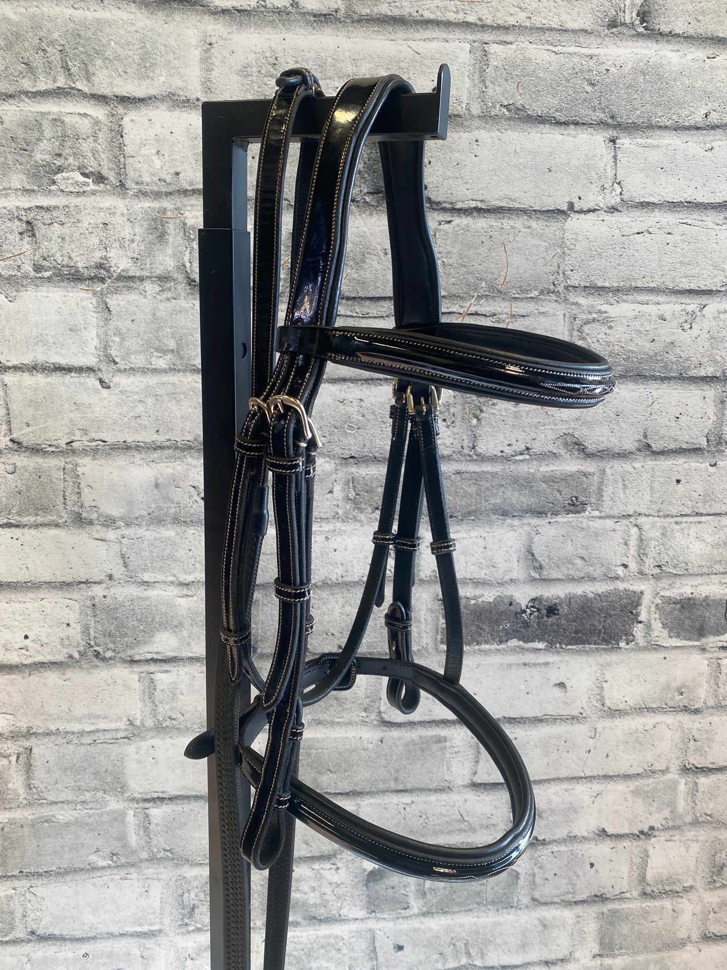 Royal Fancy Stitched Patent Bridle Black F + Reins