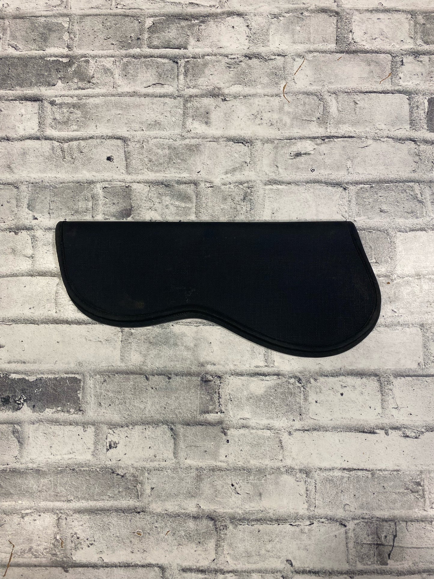 Thinline Non-Slip Half Pad Black