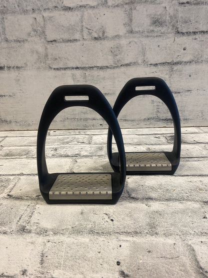 4.75" Royal Rider Stirrups Black