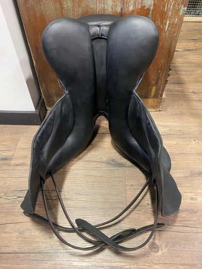 18" NSC Mono Flap Dressage Saddle W ( 6" Gullet)