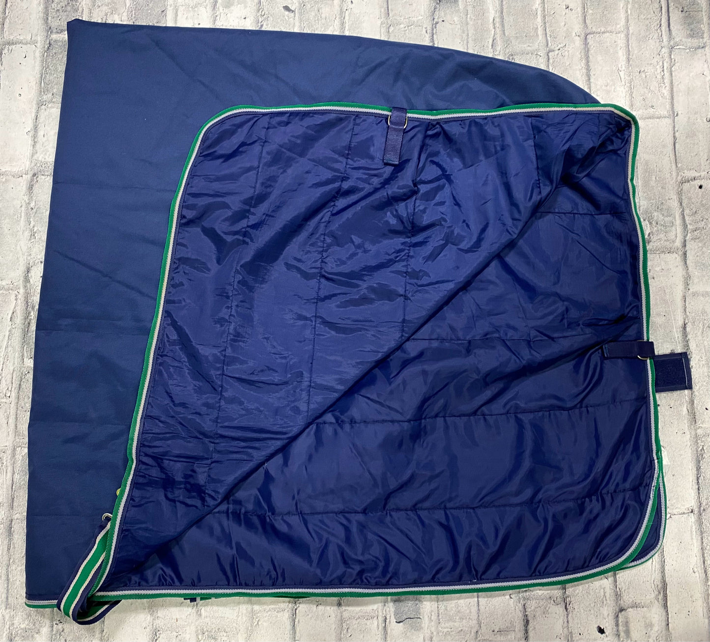 81" Bucas 150g Stable Quilt Navy