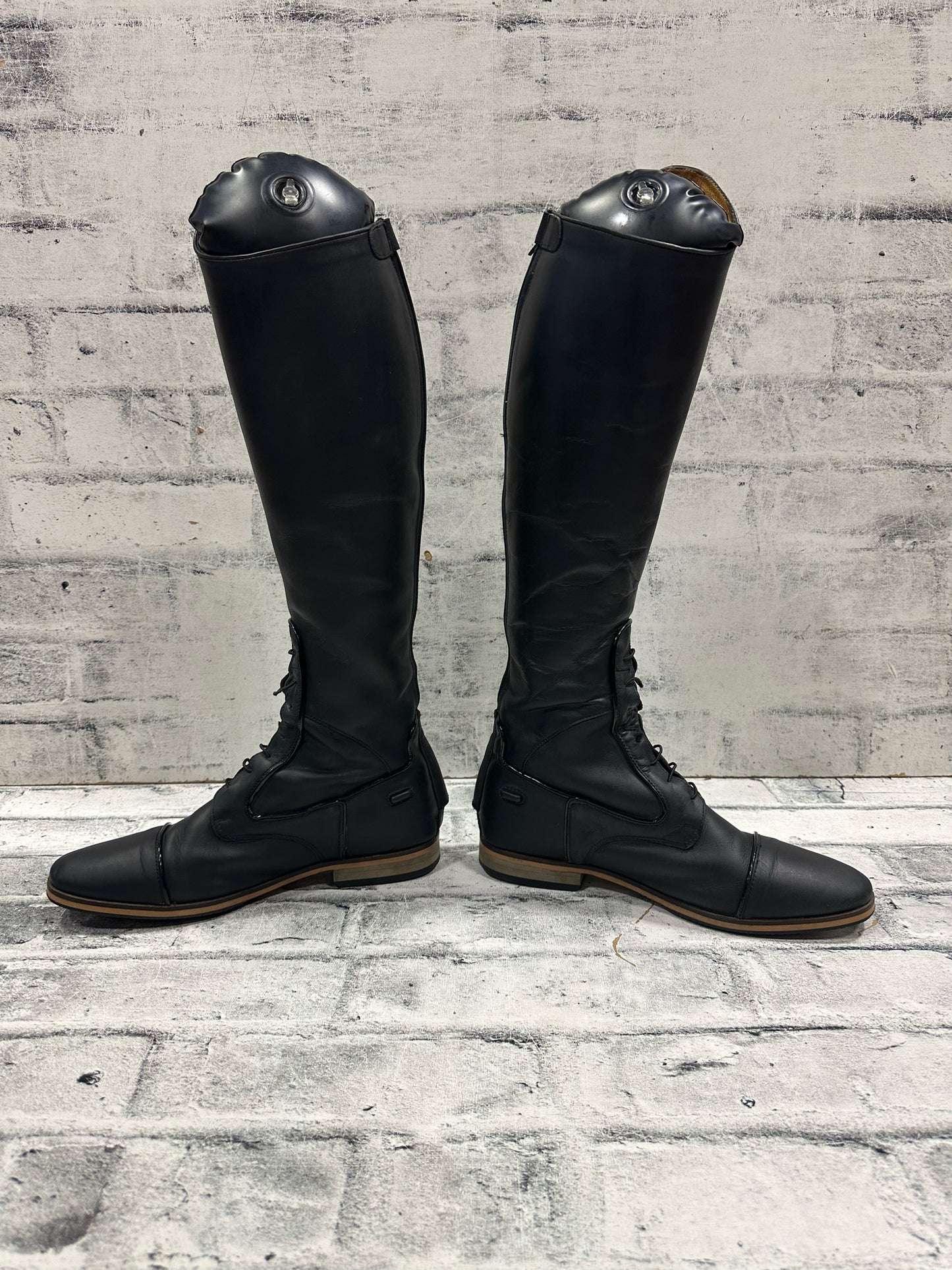 Cresendo Tall Boots Black 9.5 17" H 12" W