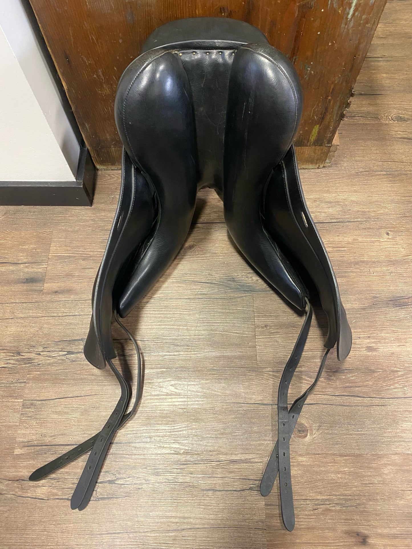 17.5"  Regal Mono Flap Dressage Saddle - 6" Gullet