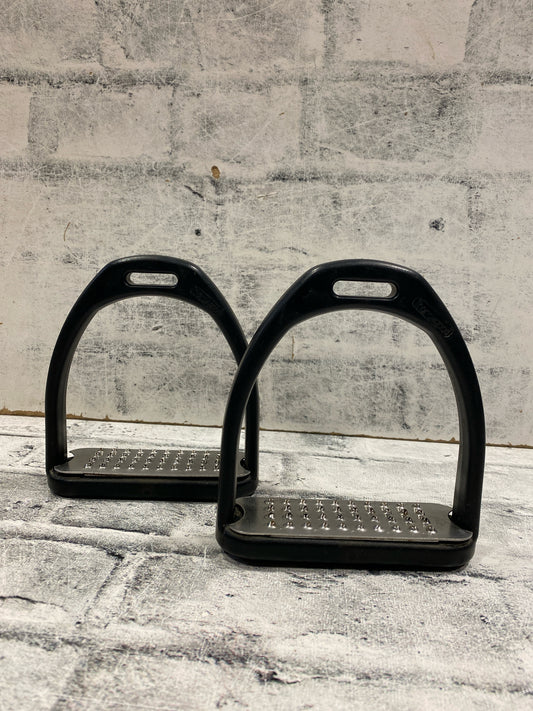 4.75" Thorowgood Composite Stirrups