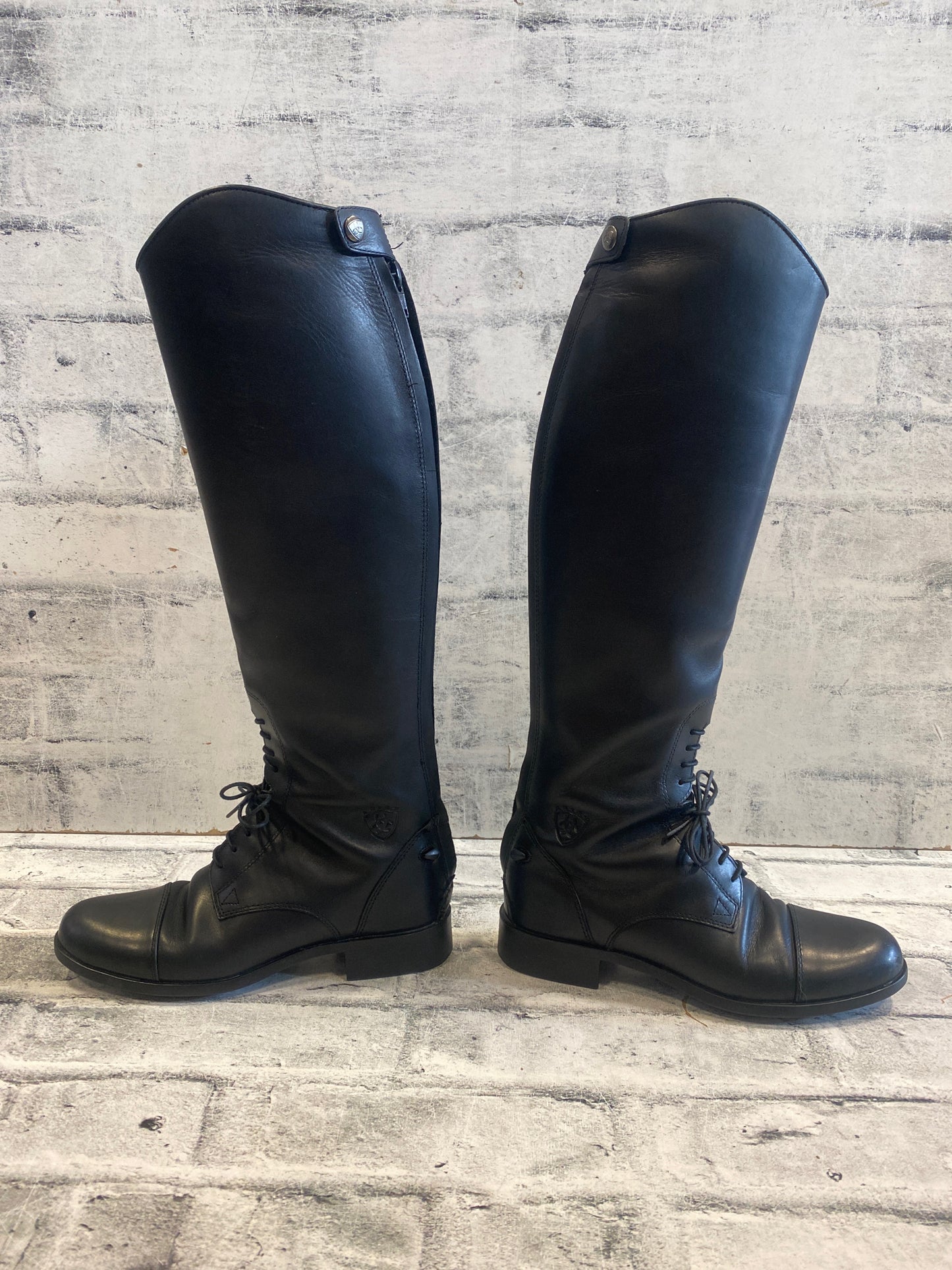 Ariat Feild Boots Black 7 H 18" C 13"