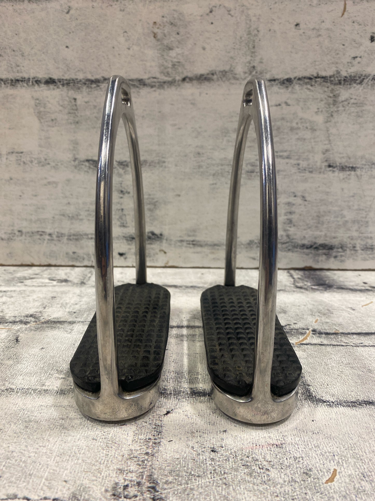 4.75" Metalab Stirrup Irons