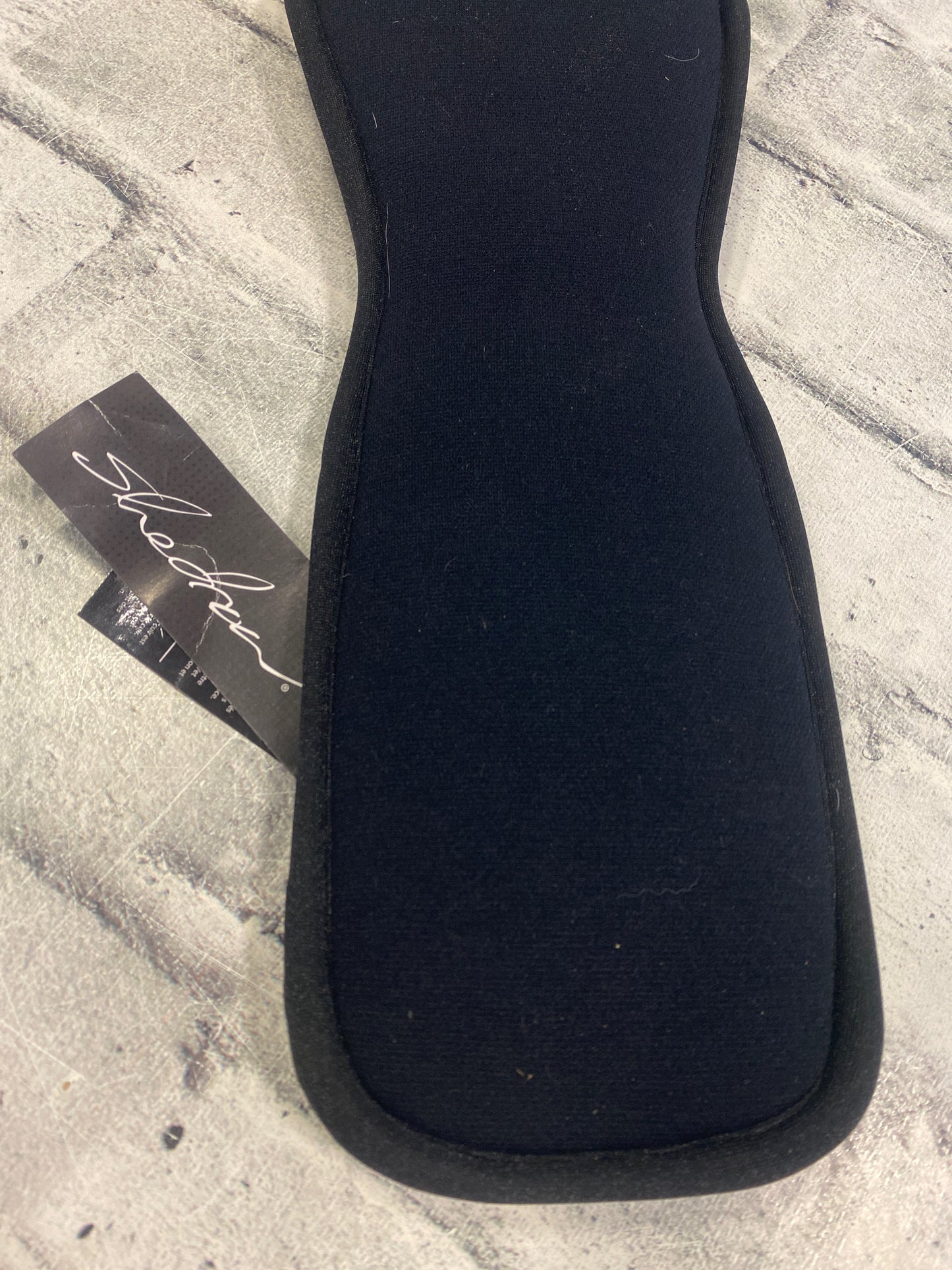 22" Shedrow Memory Foam Dressage Girth Black NEW
