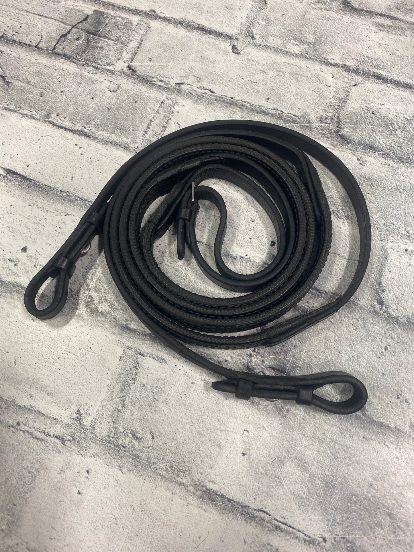 Connemara Rubber Reins Black