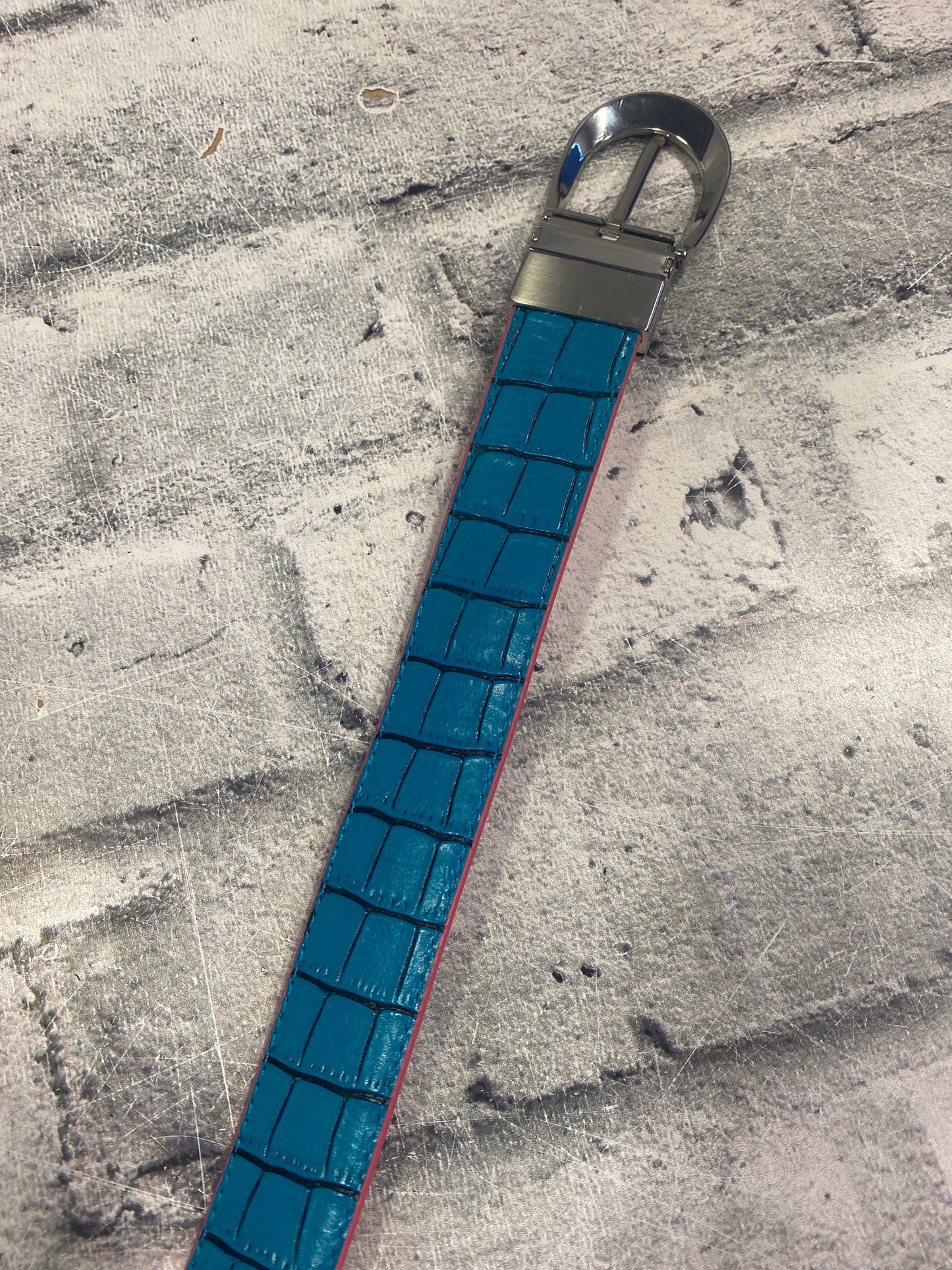 Noble Outfitters Reversible Belt 34