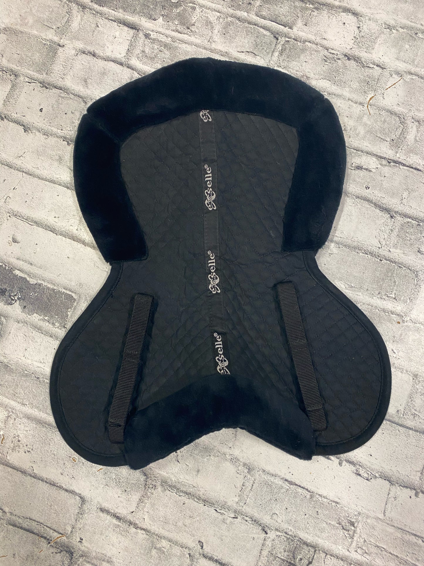 Exselle Half Pad Black F