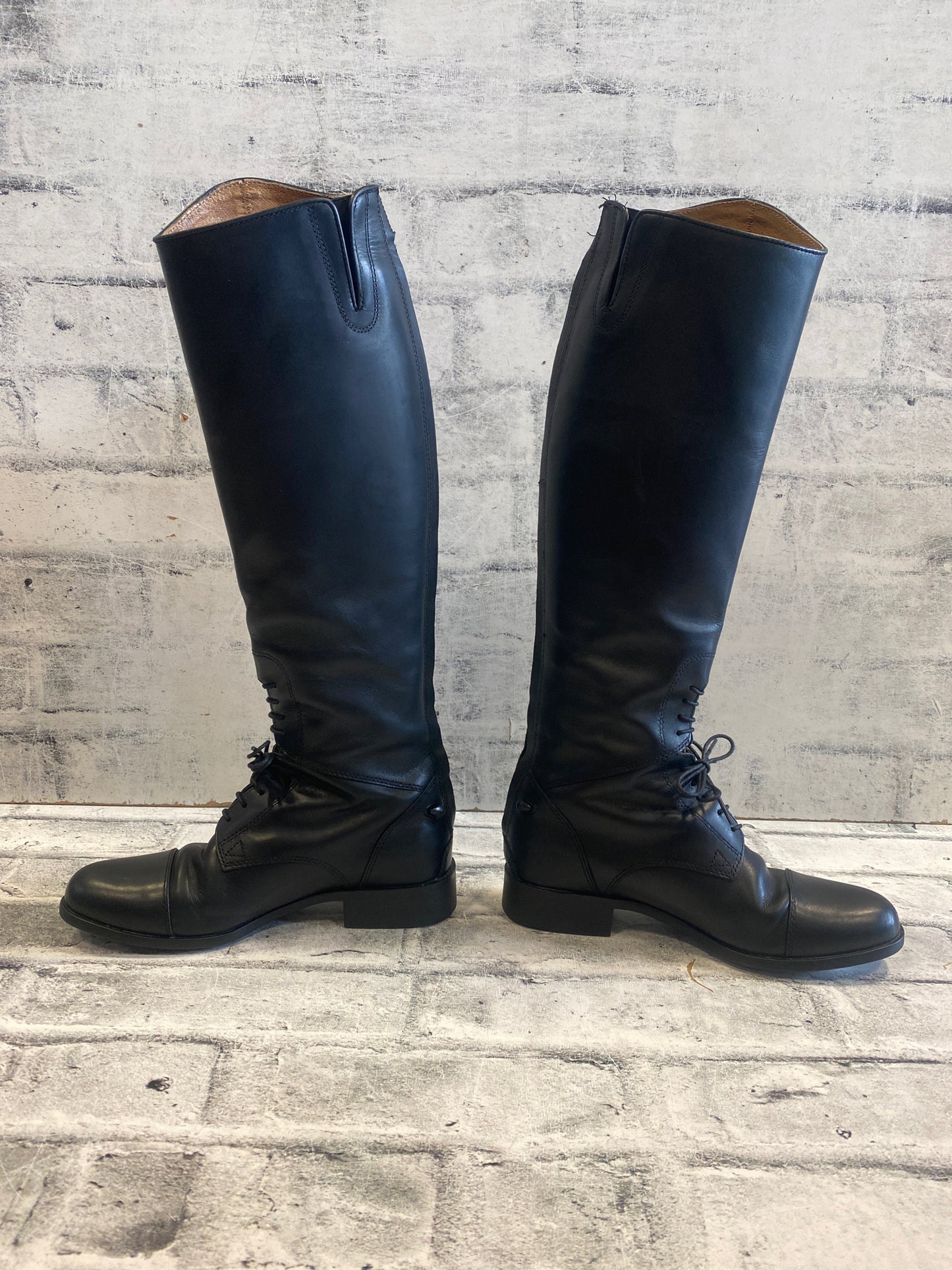 Ariat Feild Boots Black 7 H 18" C 13"