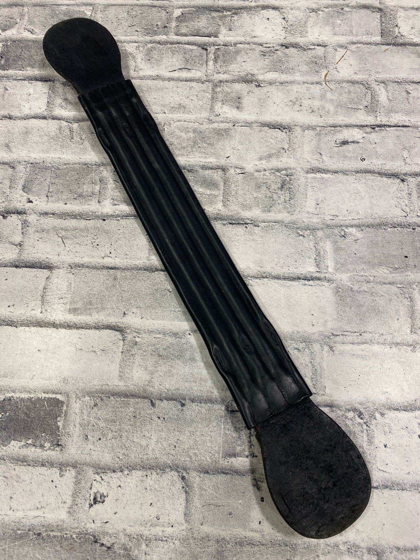 24" Monturas Lucas Talavera Dressage Girth Black