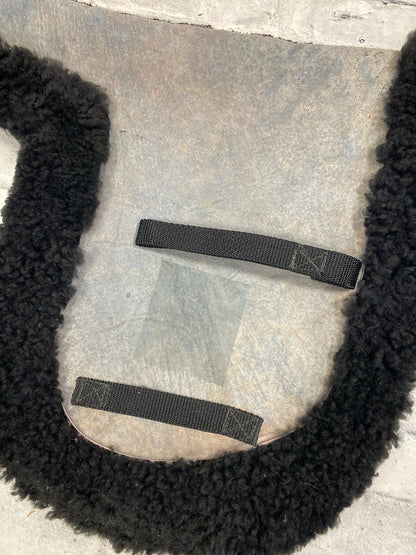 Sheepskin Shaped Dressage Pad Black F