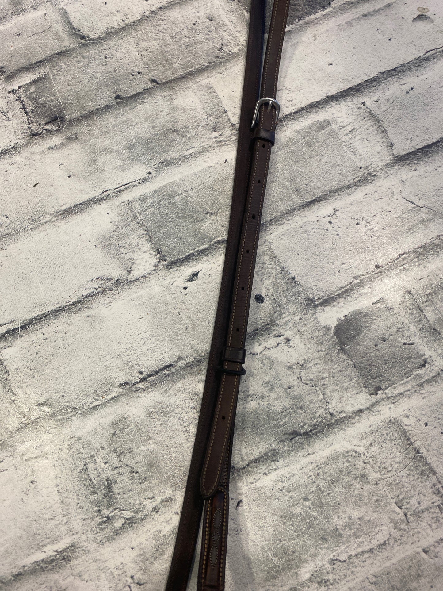 Voltaire Standing Martingale Brown Standard