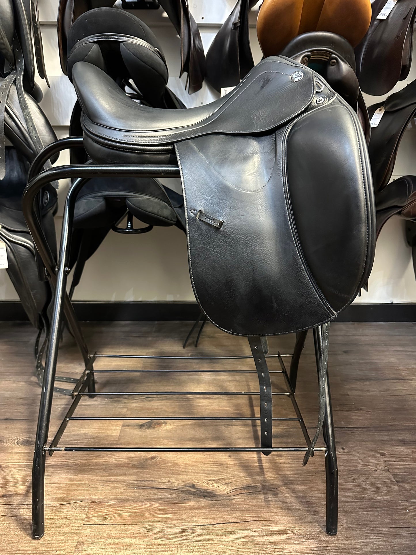 17" Prestige D1 X-Zero Dressage Saddle