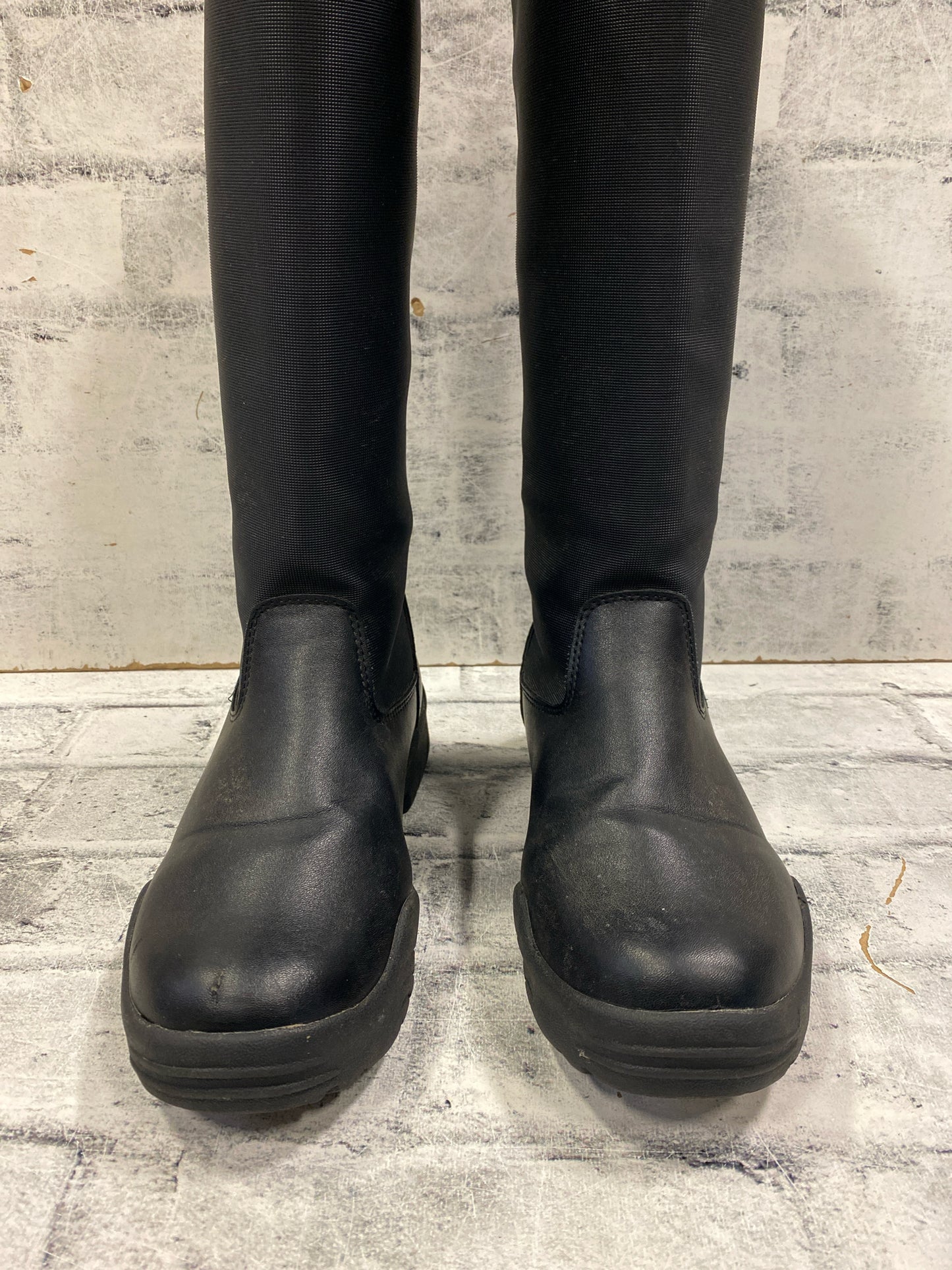 Winter Tall Boots Black 9.5 H 16" C 15"