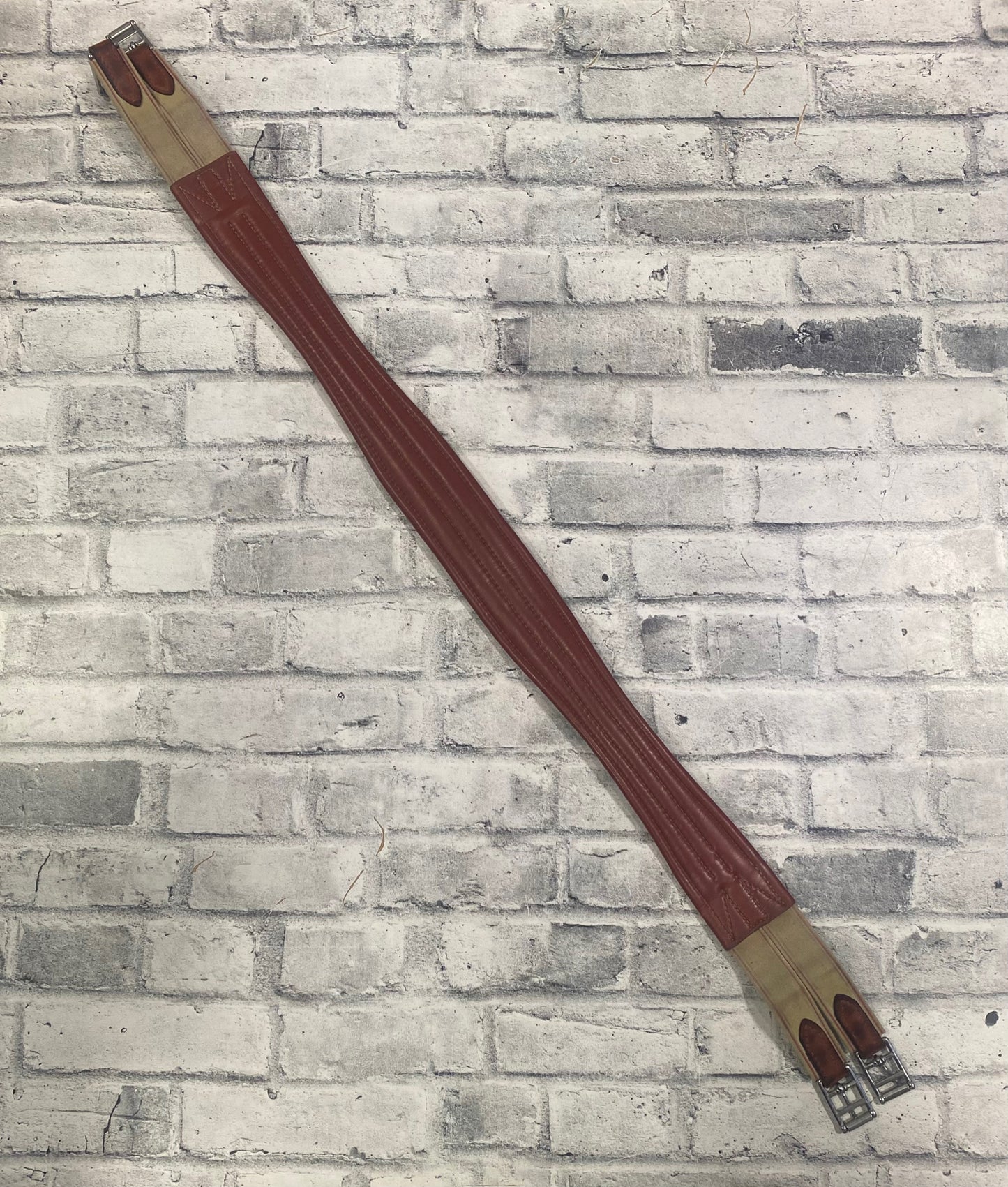 54" Edgewood Leather Girth w Elastics Newmarket